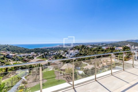 Villa for sale in Sitges, Barcelona, Spain 5 bedrooms, 448 sq.m. No. 164886 - photo 2