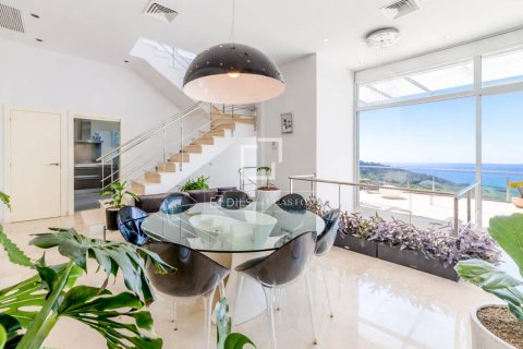 Villa for sale in Sitges, Barcelona, Spain 5 bedrooms, 448 sq.m. No. 164886 - photo 3