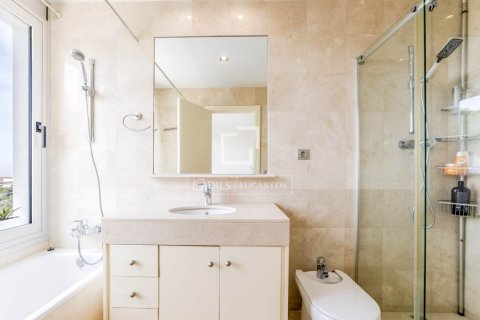 Villa for sale in Sitges, Barcelona, Spain 5 bedrooms, 448 sq.m. No. 164886 - photo 20