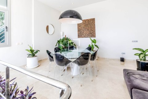 Villa for sale in Sitges, Barcelona, Spain 5 bedrooms, 448 sq.m. No. 164886 - photo 14