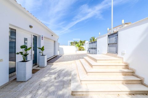 Villa for sale in Sitges, Barcelona, Spain 5 bedrooms, 448 sq.m. No. 164886 - photo 6