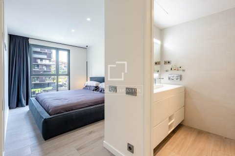 Продажа квартиры в Эсплугес-де-Льобрегат, Барселона, Испания 3 спальни, 120м2 №164882 - фото 21