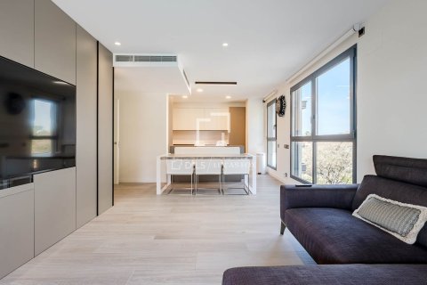 Продажа квартиры в Эсплугес-де-Льобрегат, Барселона, Испания 3 спальни, 120м2 №164882 - фото 8