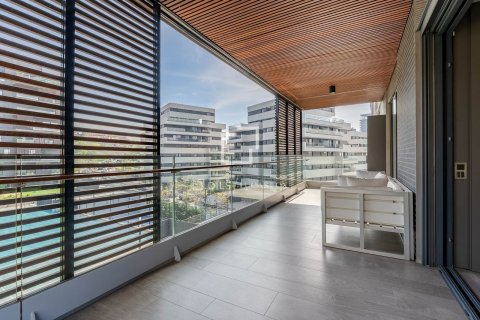 Продажа квартиры в Эсплугес-де-Льобрегат, Барселона, Испания 3 спальни, 120м2 №164882 - фото 4