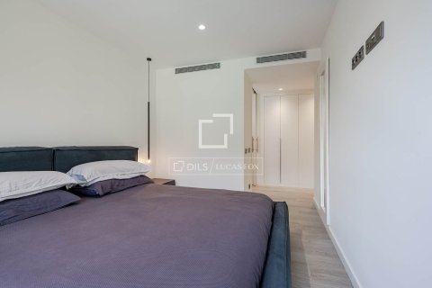 Продажа квартиры в Эсплугес-де-Льобрегат, Барселона, Испания 3 спальни, 120м2 №164882 - фото 20