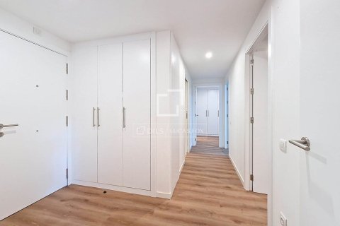 Аренда квартиры в Виланова-и-ла-Желтру, Барселона, Испания 3 спальни, 92м2 №164880 - фото 17