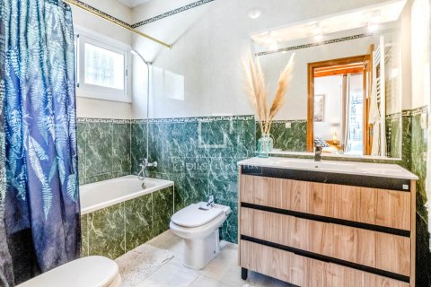 Villa for sale in Sitges, Barcelona, Spain 4 bedrooms, 254 sq.m. No. 164885 - photo 17