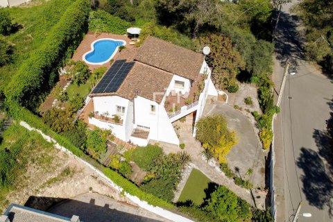 Villa for sale in Sitges, Barcelona, Spain 4 bedrooms, 254 sq.m. No. 164885 - photo 2