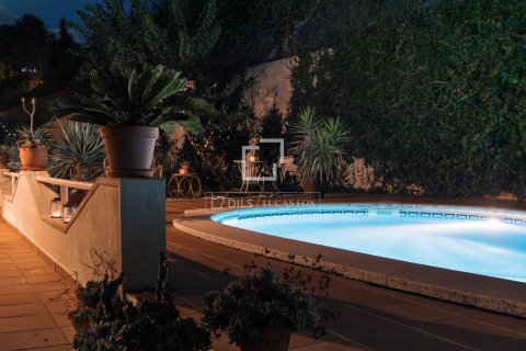 Villa for sale in Sitges, Barcelona, Spain 4 bedrooms, 254 sq.m. No. 164885 - photo 29