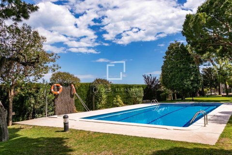 Villa for sale in Alella, Barcelona, Spain 3 bedrooms, 267 sq.m. No. 164884 - photo 25