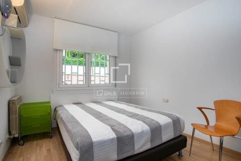 Villa for sale in Alella, Barcelona, Spain 3 bedrooms, 267 sq.m. No. 164884 - photo 19