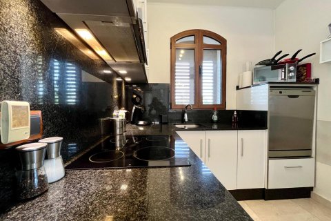 Villa till salu Alicante, Spanien 4 sovrum, 184 kvm. Nr. 139453 - foto 17