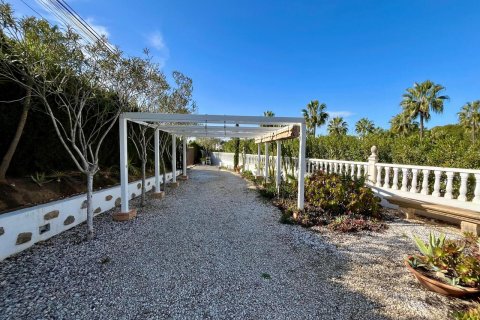 Villa till salu Alicante, Spanien 4 sovrum, 184 kvm. Nr. 139453 - foto 25