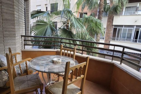 Lägenhet till salu Torrevieja, Alicante, Spanien 4 sovrum, 130 kvm. Nr. 139450 - foto 4
