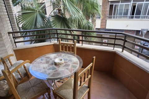 Lägenhet till salu Torrevieja, Alicante, Spanien 4 sovrum, 130 kvm. Nr. 139450 - foto 2