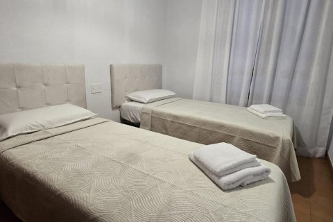 Lägenhet till salu Torrevieja, Alicante, Spanien 4 sovrum, 130 kvm. Nr. 139450 - foto 7