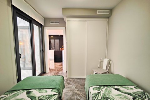 Продажа квартиры в Аликанте, Испания 2 спальни, 71м2 №151825 - фото 28