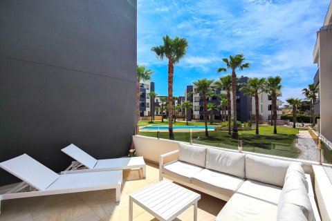 Продажа квартиры в Аликанте, Испания 2 спальни, 71м2 №151825 - фото 8