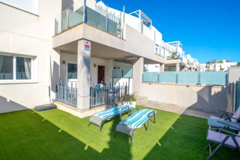 Apartament w Torrevieja, Alicante, Hiszpania 2 sypialnie,  nr 151827 – zdjęcie 3