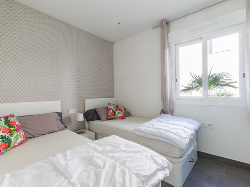 Apartment in Torrevieja, Alicante, Spain 2 bedrooms,  No. 151827