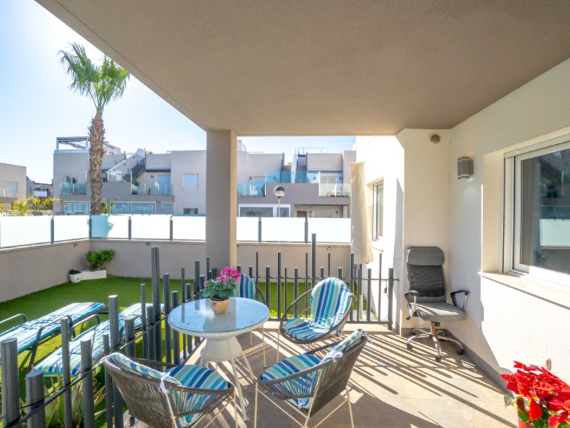 Apartment in Torrevieja, Alicante, Spain 2 bedrooms,  No. 151827