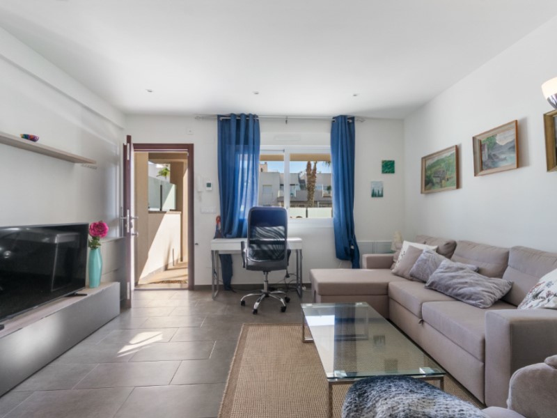 Apartment in Torrevieja, Alicante, Spain 2 bedrooms,  No. 151827