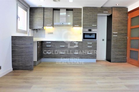 Apartment à vendre à Barcelona, Espagne, 3 chambres, 80 m2 No. 179056 - photo 8