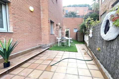 Apartment à vendre à Barcelona, Espagne, 3 chambres, 80 m2 No. 179056 - photo 4