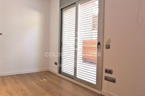 Apartment à vendre à Barcelona, Espagne, 3 chambres, 80 m2 No. 179056 - photo 17