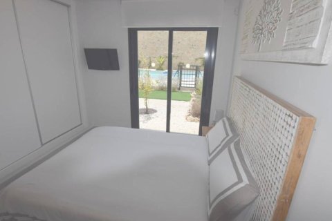 Lägenhet till salu i Torrevieja, Alicante, Spanien 2 sovrum, 84 kvm. Nr. 142874 - foto 14