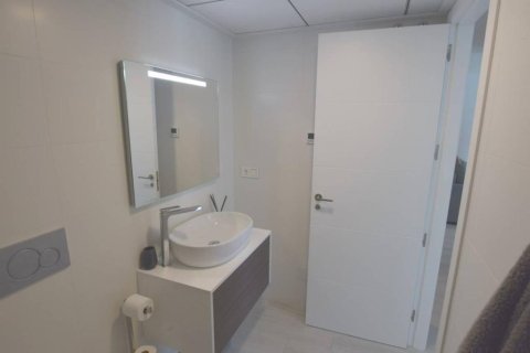 Lägenhet till salu i Torrevieja, Alicante, Spanien 2 sovrum, 84 kvm. Nr. 142874 - foto 17