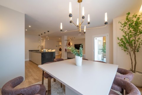 Продажа квартиры в Мадрид, Испания 3 спальни, 235м2 №142873 - фото 19