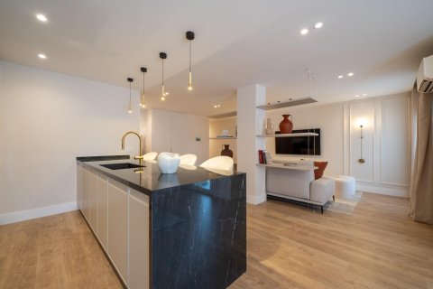 Продажа квартиры в Мадрид, Испания 3 спальни, 235м2 №142873 - фото 12