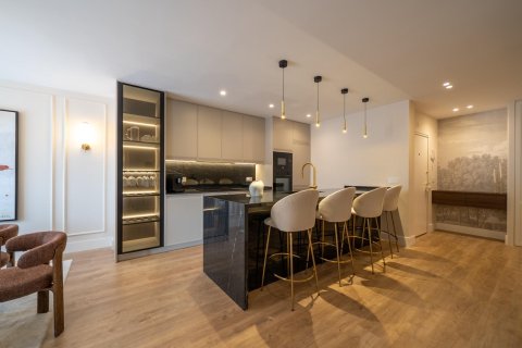 Продажа квартиры в Мадрид, Испания 3 спальни, 235м2 №142873 - фото 11