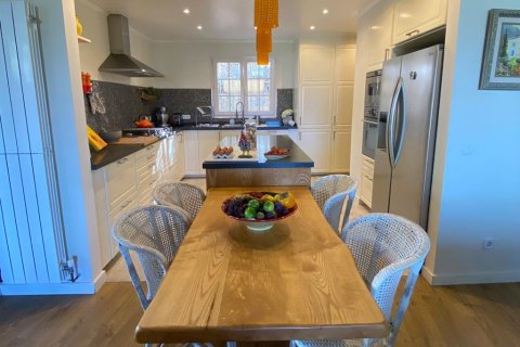 Villa for sale in Santa Ponsa, Mallorca, Spain 4 bedrooms, 352 sq.m. No. 149932 - photo 9