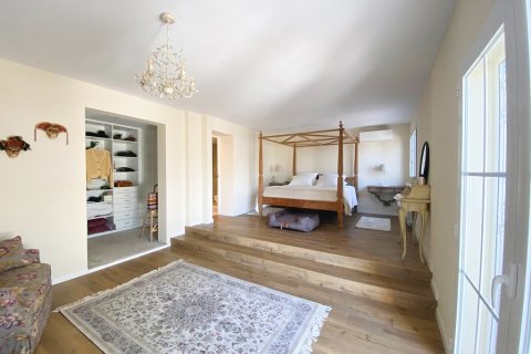 Villa for sale in Santa Ponsa, Mallorca, Spain 4 bedrooms, 352 sq.m. No. 149932 - photo 13