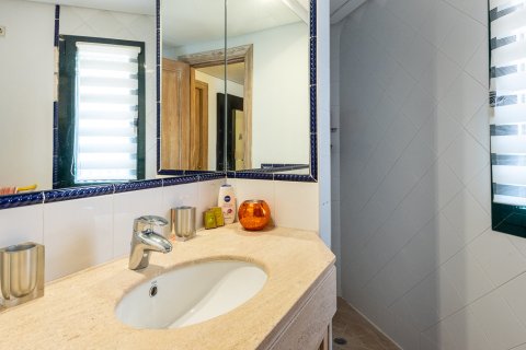 Huoneisto myytävänä Bendinat, Mallorca, Espanja, 2 makuuhuonetta, 110 m2 No. 149936 - kuva 12