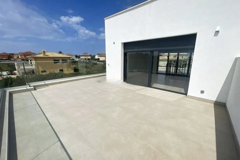 Villa for sale in Puig De Ros, Mallorca, Spain 4 bedrooms, 212 sq.m. No. 149933 - photo 9