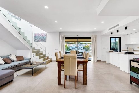 Huoneisto myytävänä Santa Ponsa, Mallorca, Espanja, 2 makuuhuonetta, 90 m2 No. 149934 - kuva 6