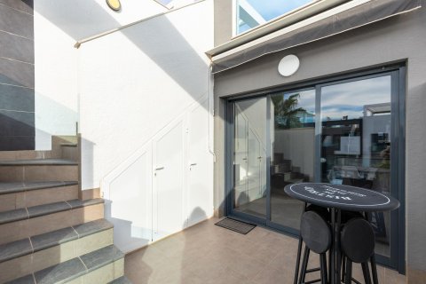 Bungalow for sale in Los Balcones, Alicante, Spain 2 bedrooms,  No. 140545 - photo 22