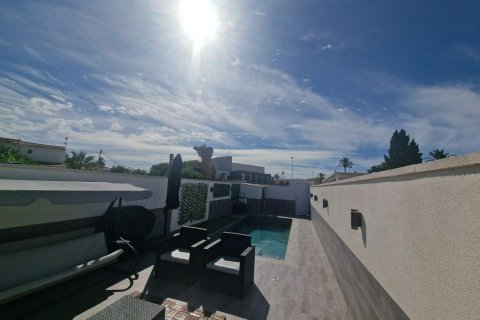 Villa en venta en Torrevieja, Alicante, España 2 dormitorios, 68 m2 No. 140546 - foto 18