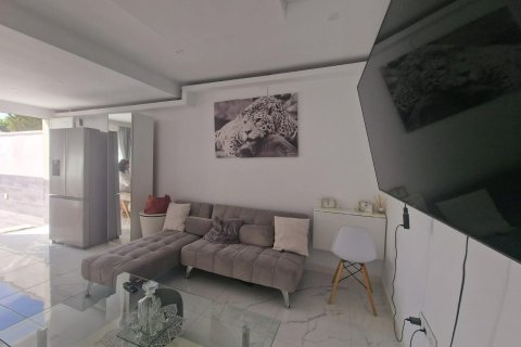 Villa en venta en Torrevieja, Alicante, España 2 dormitorios, 68 m2 No. 140546 - foto 4