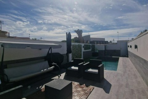 Villa en venta en Torrevieja, Alicante, España 2 dormitorios, 68 m2 No. 140546 - foto 15