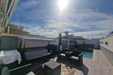 Villa en venta en Torrevieja, Alicante, España 2 dormitorios, 68 m2 No. 140546 - foto 6