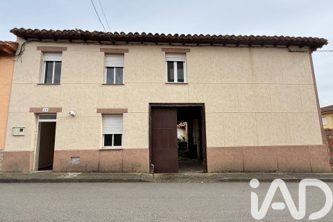 Villa i Leon, Spanien 4 sovrum, 242 kvm. Nr. 184712