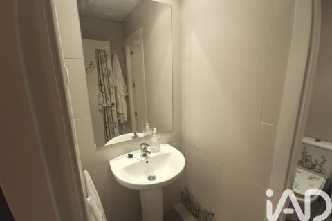Komerciāls īpašums īrēšanai Madrid, Spānijā 4 istabas, 86 m2 Nr. 188491 - attēls 24