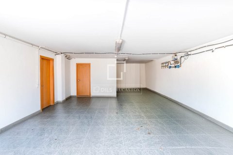 Villa for sale in Sitges, Barcelona, Spain 4 bedrooms, 217 sq.m. No. 150365 - photo 29