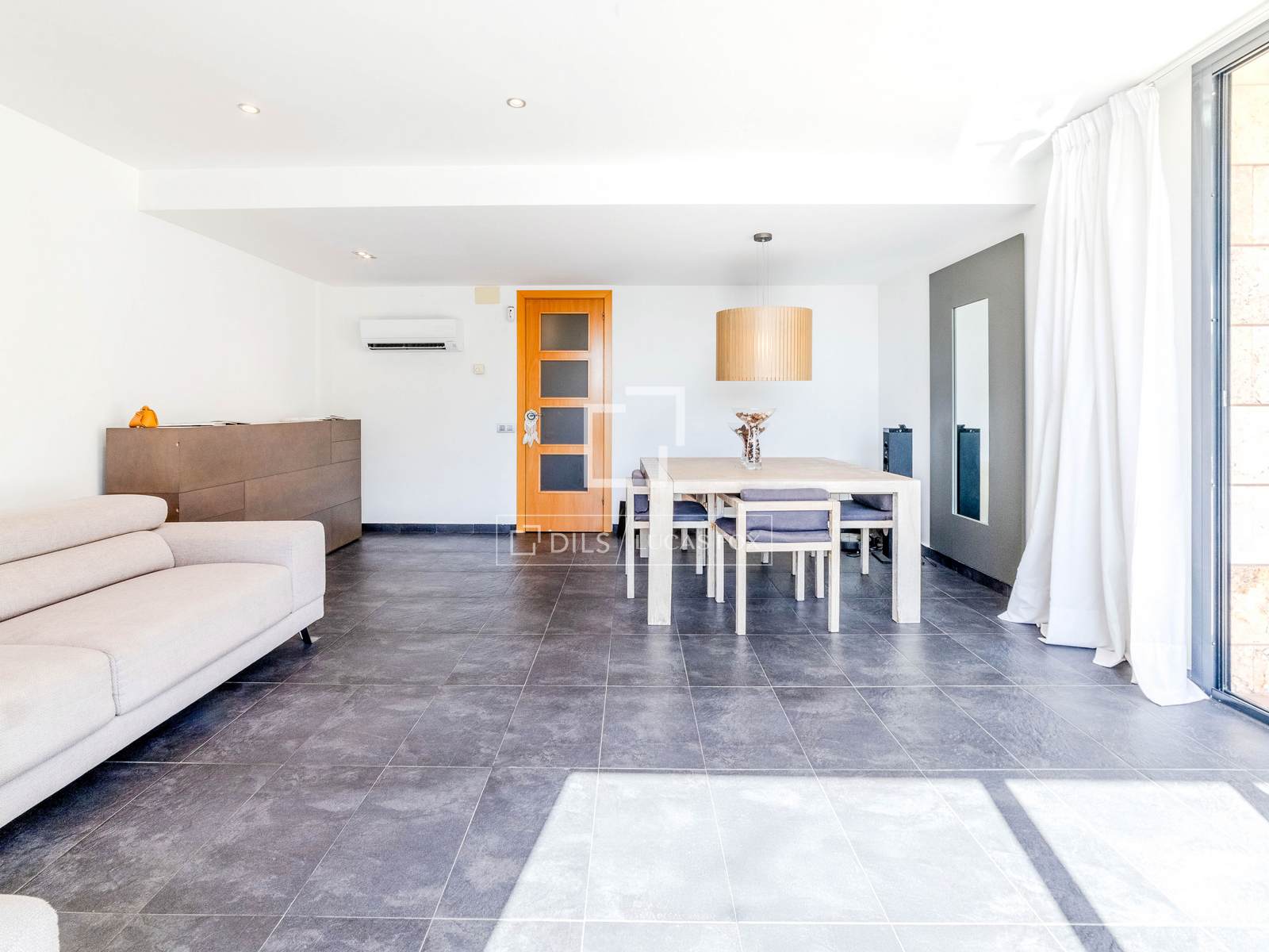 Huvila Sitges, Barcelona, Espanja 4 makuuhuonetta, 217 m2 No. 150365