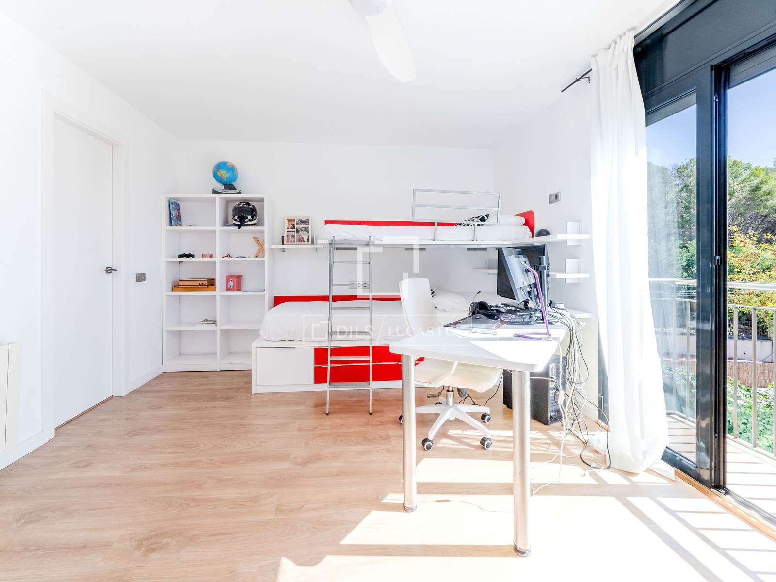 Huvila Sitges, Barcelona, Espanja 4 makuuhuonetta, 217 m2 No. 150365