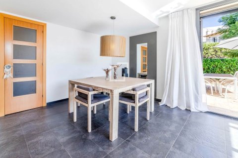 Villa for sale in Sitges, Barcelona, Spain 4 bedrooms, 217 sq.m. No. 150365 - photo 8